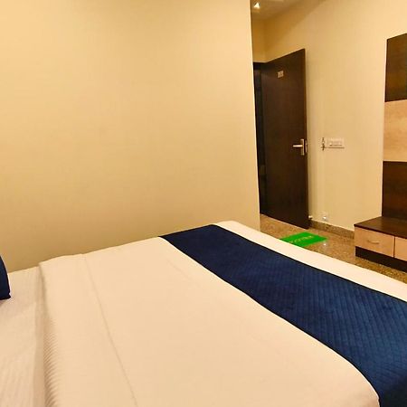 Hotel Rajputana Palace ウダイプル エクステリア 写真